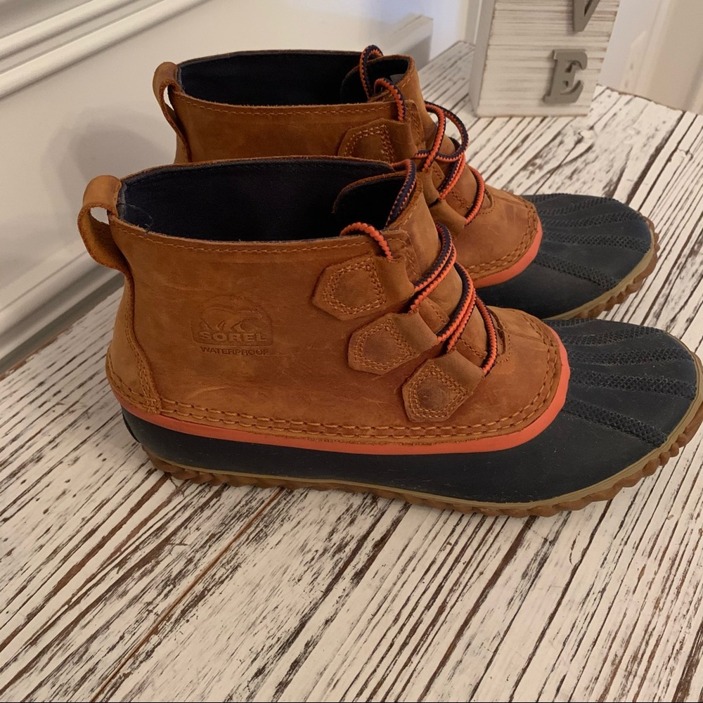 Sorel Out 'N About Duck Boot Rain Boot Size 8 - image 1